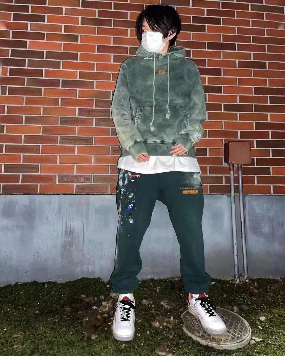 GALLERY DEPT. GD PROPERTY OF SWEATPANTS splashed ink, washed and distressed sweatpants, dark green S-XL, heavy wash and distressed, handmade acrylic splashed ink graffiti, perfect top restoration